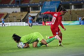 ৩ গোল খেয়ে ভারতের কাছে বিধ্বস্ত বাংলাদেশ
